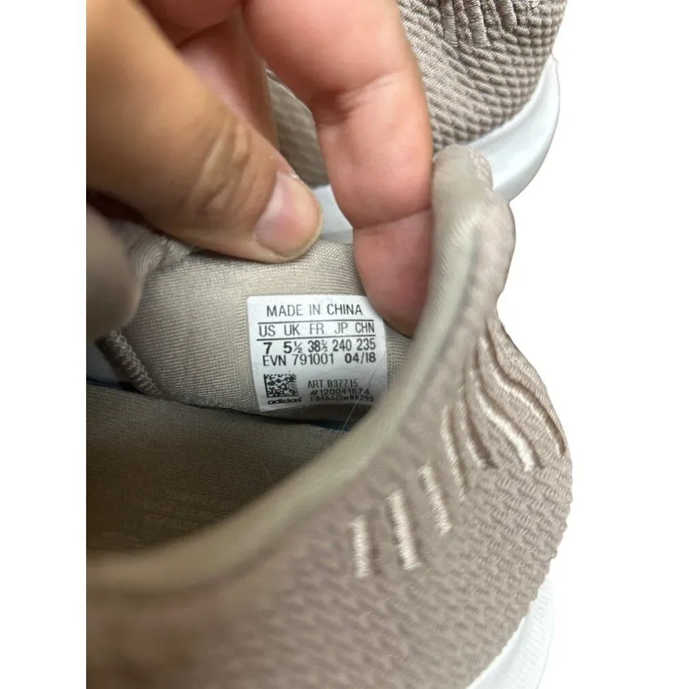 Adidas Beige Athletic Running Shoes Size 7 Womens Rubber Sole Lightweight & Brea